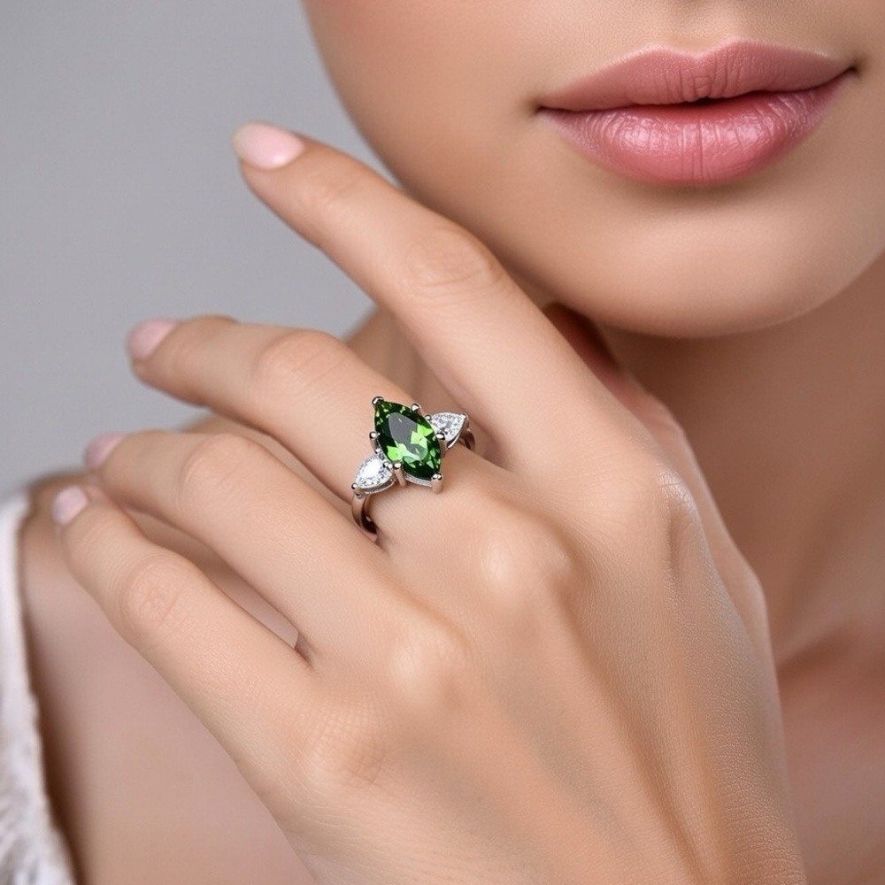 Stunning Marquise & Pear Cut Peridot/Clear Austrian Crystal Ring 6.75
